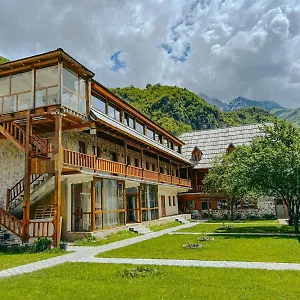 Logu I Harushave , Theth Albania