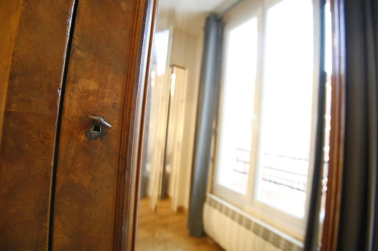Appartamento Appartement tout confort au pied du Métro Glacière Parigi Francia